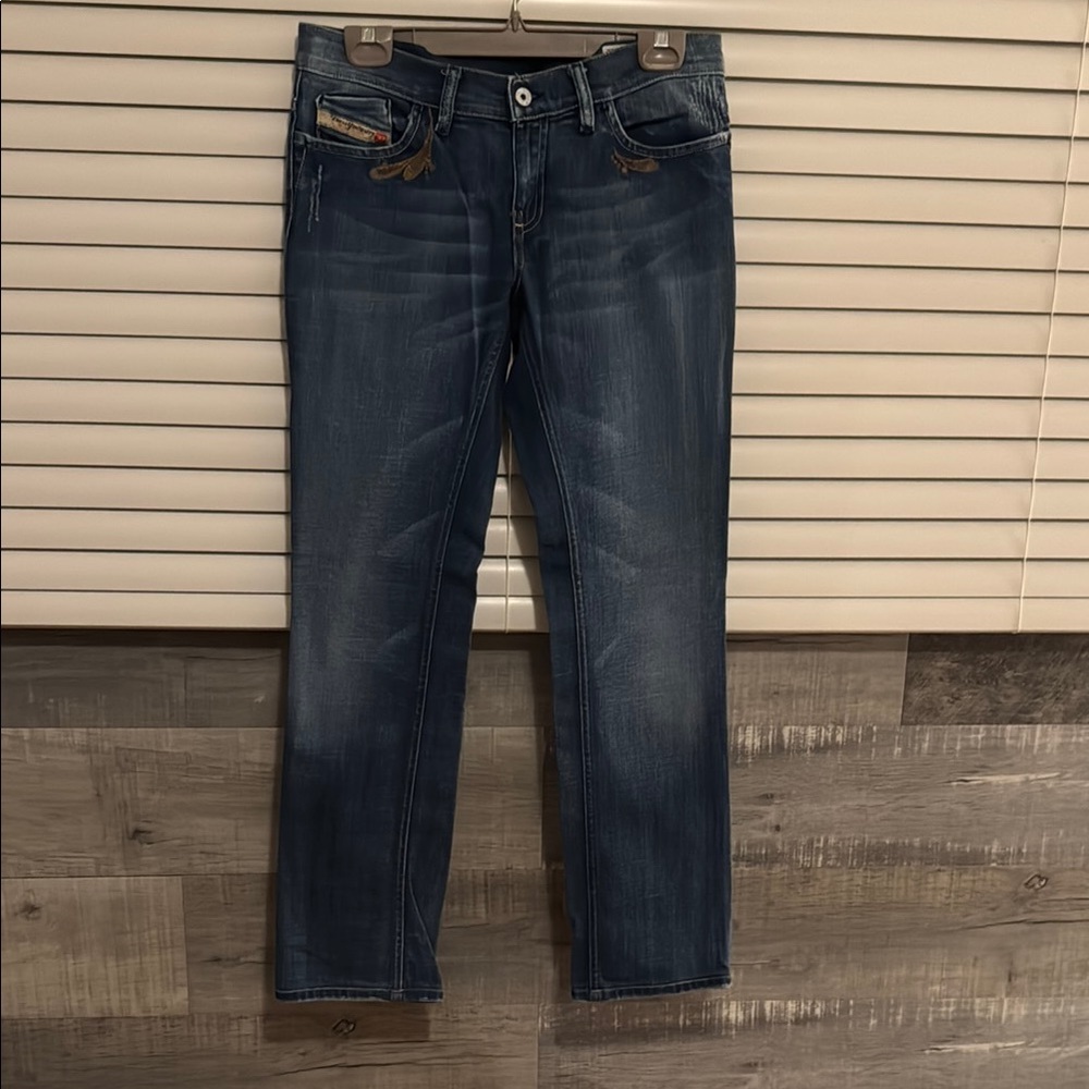 Diesel vintage - Classic Blue Straight Leg Jeans with Golden Stitching